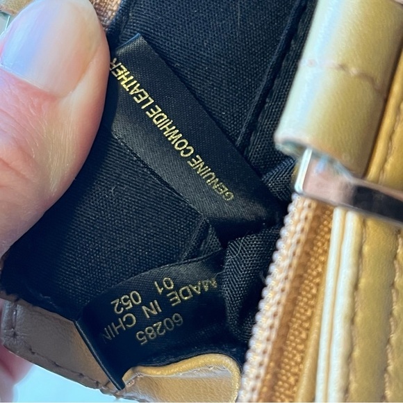 Etienne Aigner Tan Leather Purse Shoulder Bag - Picture 8 of 9